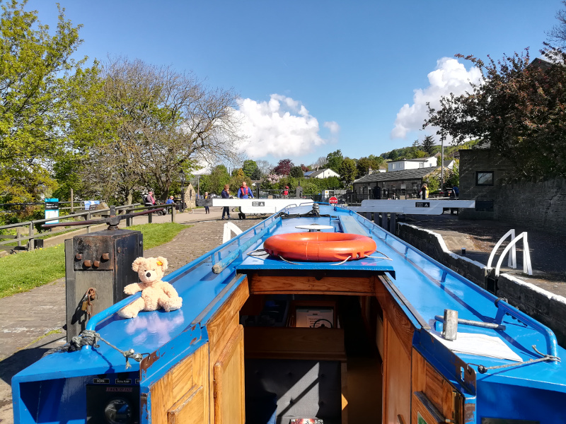 Leeds and Liverpool Canal : May 2019